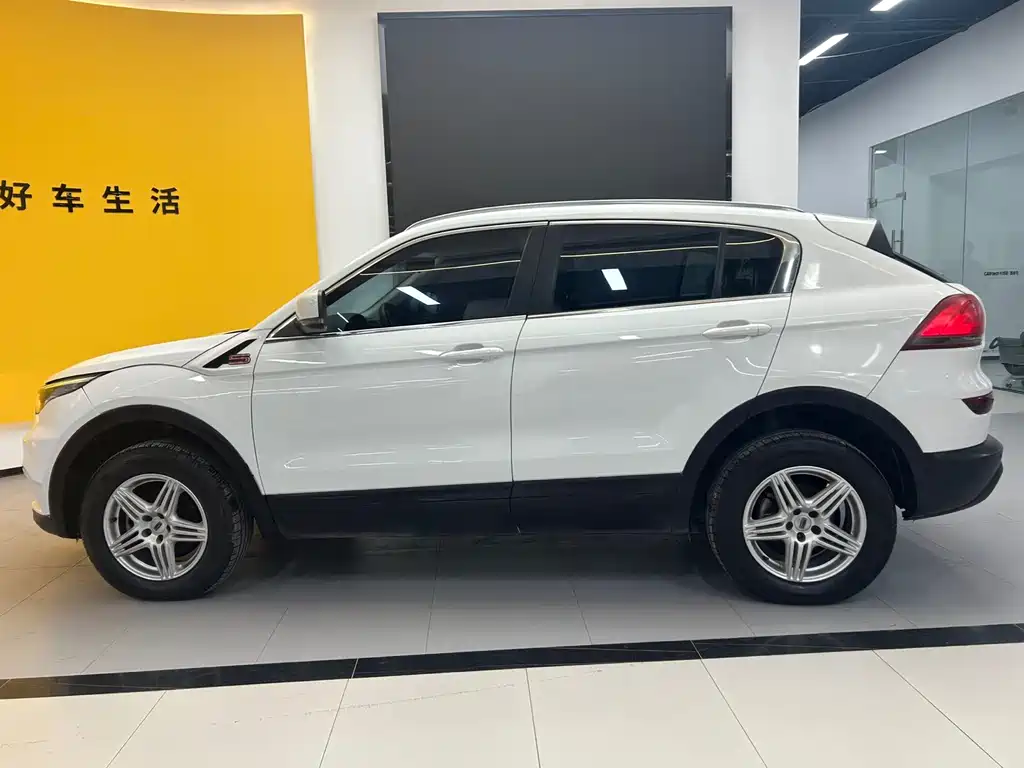 Qoros 5 Facelift 1.6 T Auto Leading