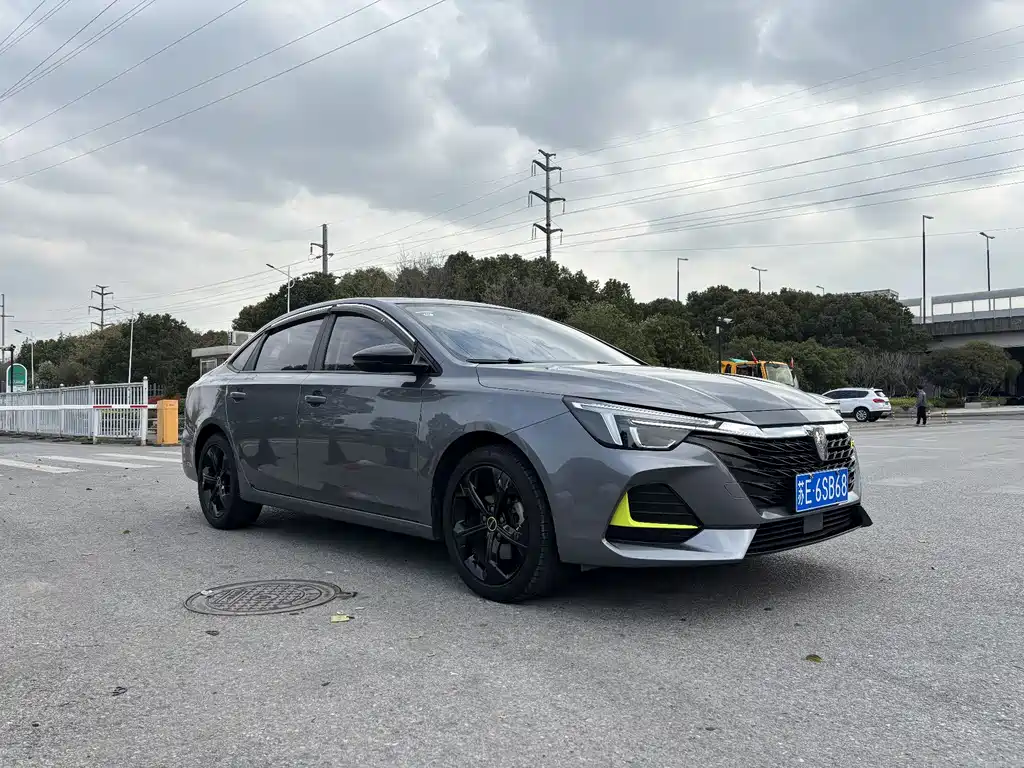 Roewe i6 MAX 荣威i6 MAX 2020款 300 TGI 自动爽酷智驾版