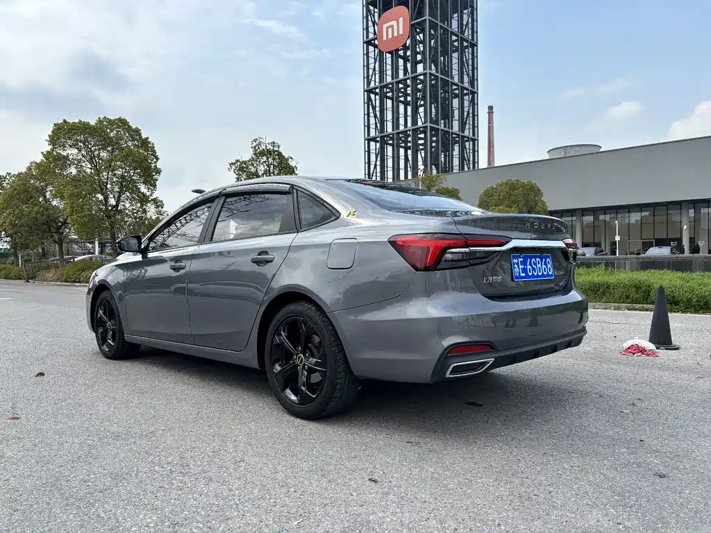 Roewe i6 MAX 荣威i6 MAX 2020款 300 TGI 自动爽酷智驾版