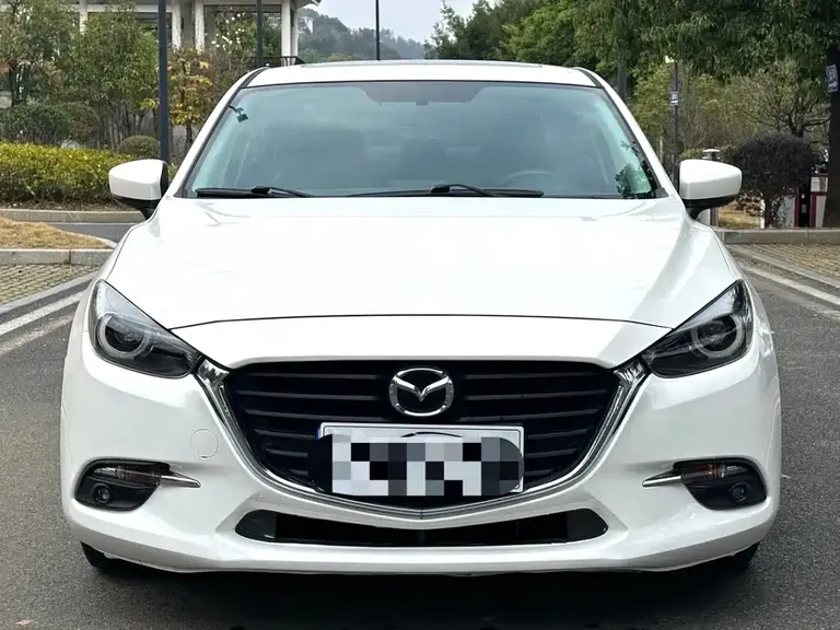 Mazda 3 Axela Sedan 1.5 L Auto Comfort CN-V