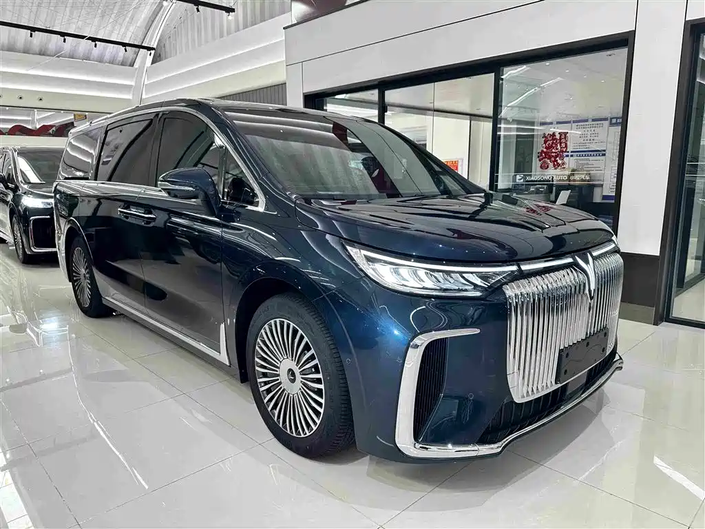 Voyah Dreamer PHEV 4 WD Excellent Kunpeng