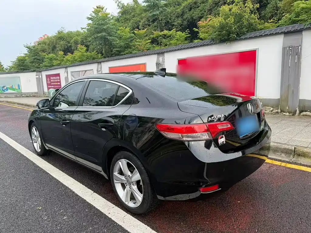 Acura ILX 2.0 L Elite Sharp