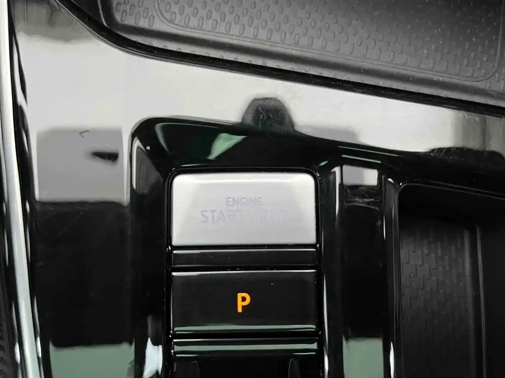 Lamando Lamando L 280 TSI DSG Super Hot Flagship