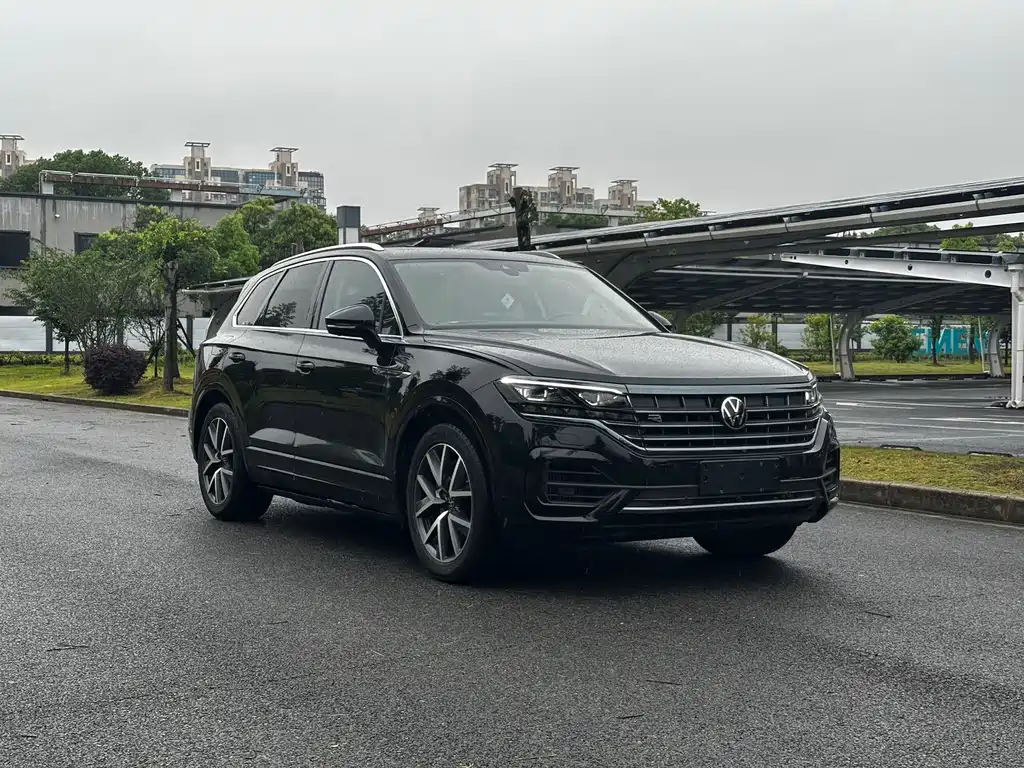 Touareg 3.0 TSI Sharp Enjoyment Classic Sport Package