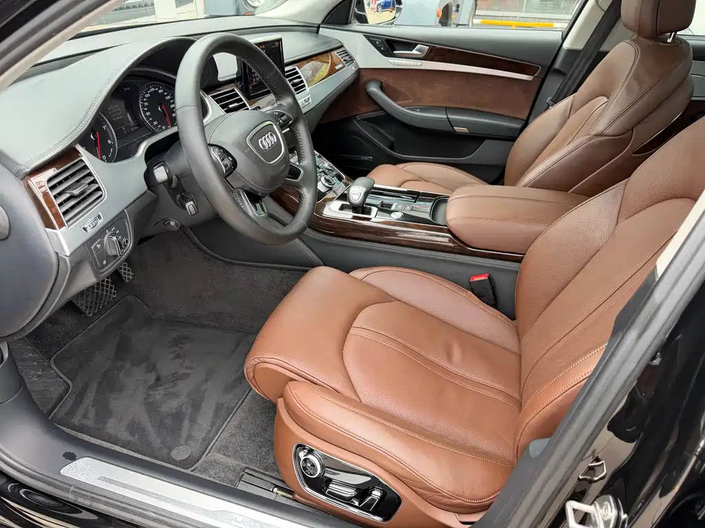 Audi A8 A8 L 45 TFSI quattro Luxury
