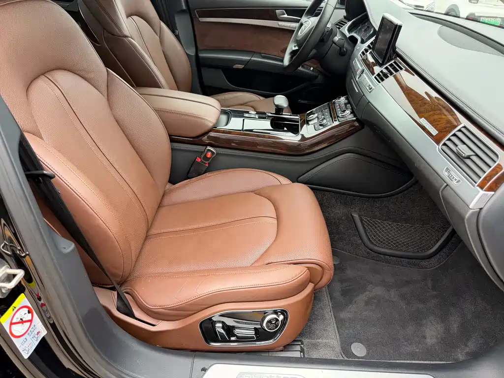 Audi A8 A8 L 45 TFSI quattro Luxury