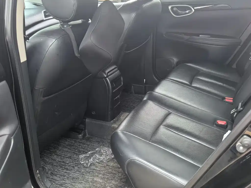 Sylphy 1.6 XV CVT Connected Premium CN-VI