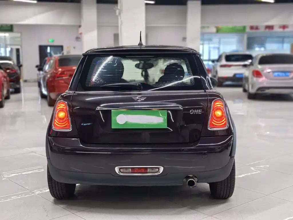 MINI 1.6 L ONE Limited 3 rd Edition