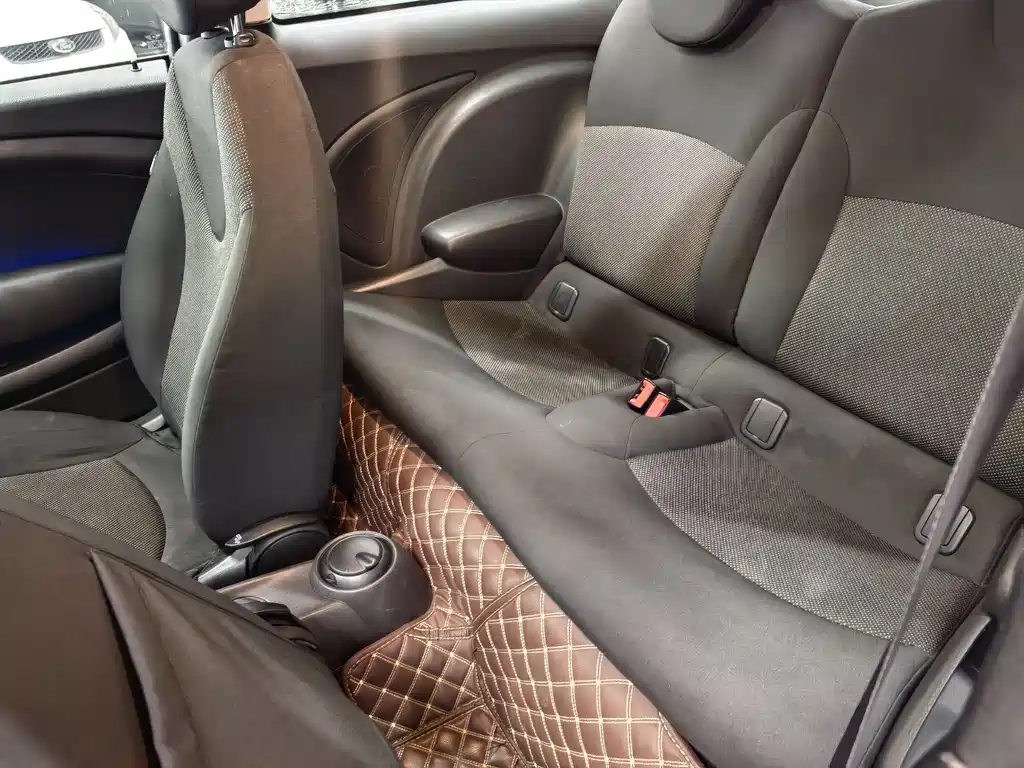 MINI 1.6 L ONE Limited 3 rd Edition