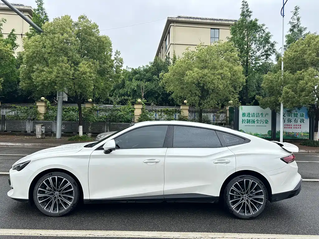 MG7 2.0 T Auto Beauty Hunter Luxury Enjoyment