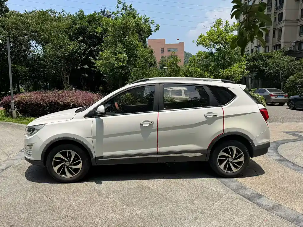 Baojun 560 1.8 L iAMT Luxury