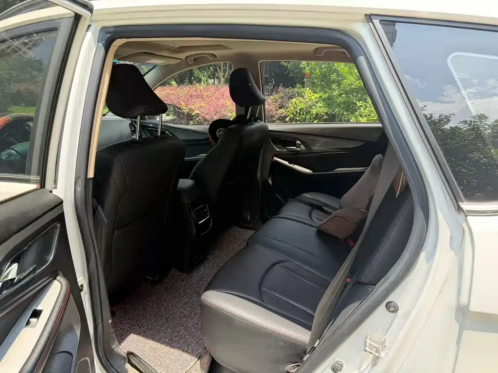 Baojun 560 1.8 L iAMT Luxury