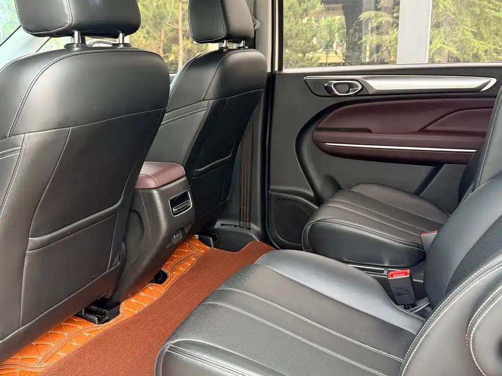 GAC Trumpchi M6 PRO 270 T DCT Elite
