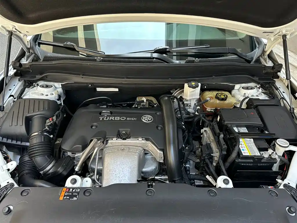Envision Plus 昂科威Plus 2020款 28 T 四驱百万纪念型
