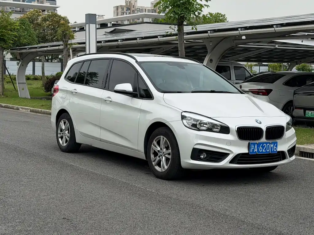 BMW 2 Series Active Tourer 218 i Leading