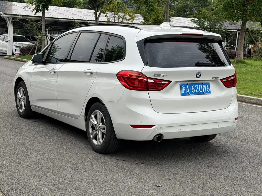 BMW 2 Series Active Tourer 218 i Leading