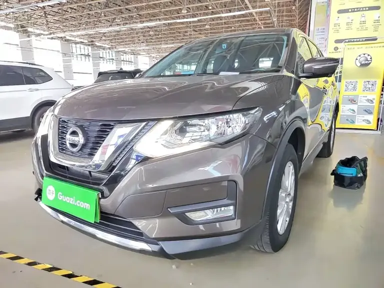 Nissan X-Trail 2.0 L CVT Comfort 2 WD