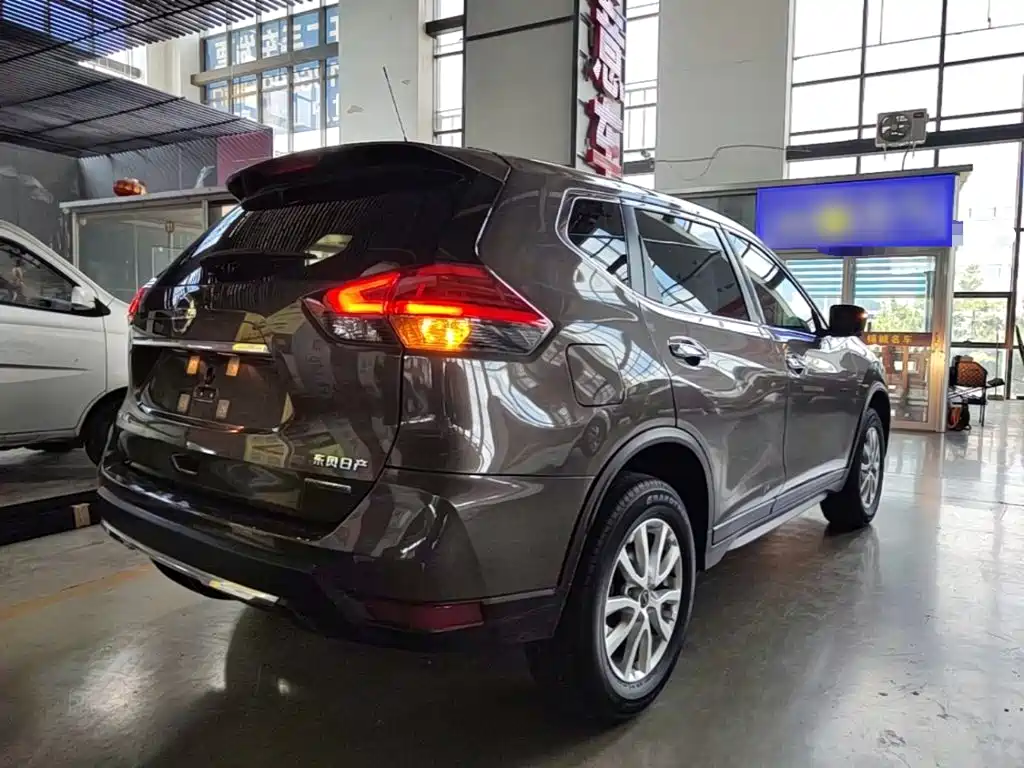 X-Trail 2.0 L CVT Comfort 2 WD