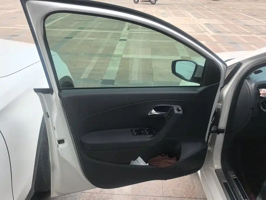 Polo 1.4 L Auto Style