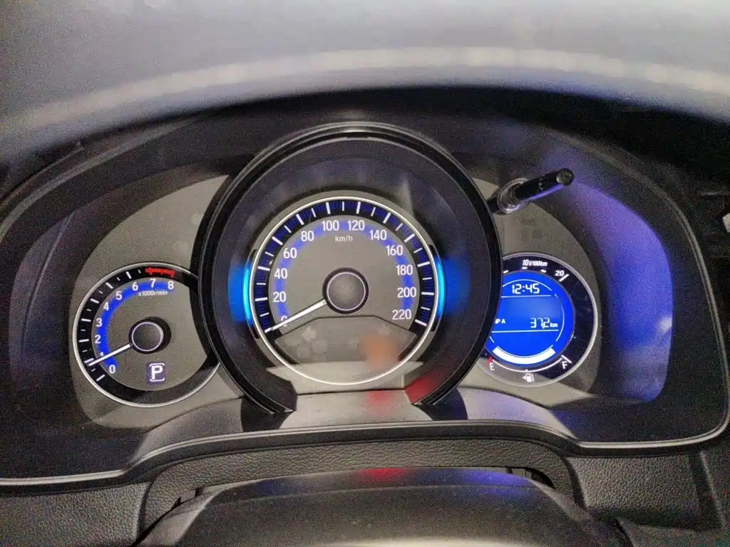 Fit 1.5 L LXS CVT Comfort Sunroof