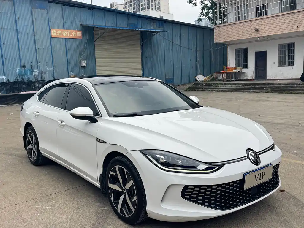 Lamando Lamando L 280 TSI DSG Spicy Cool