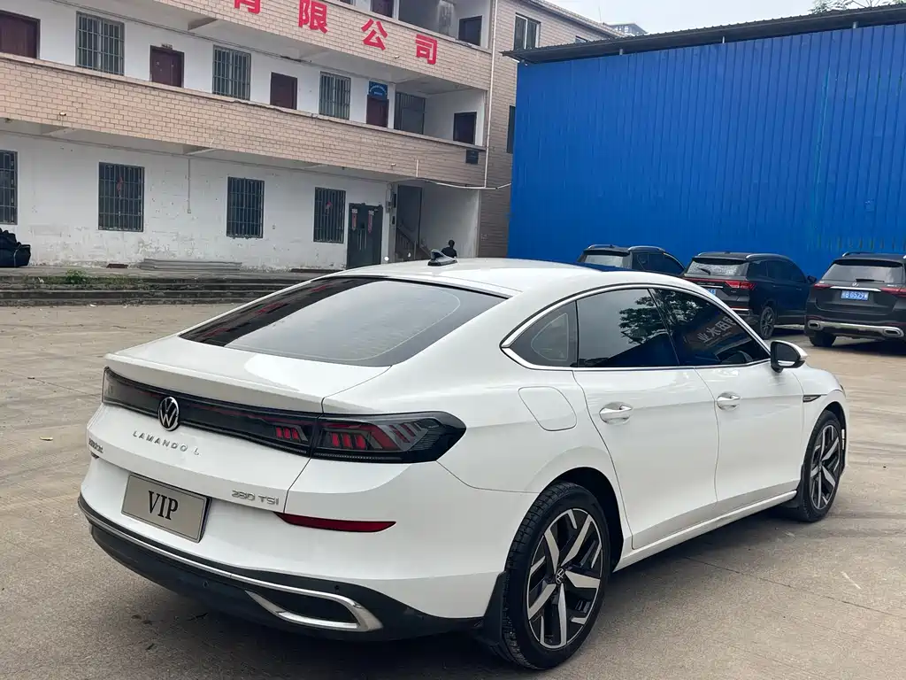 Lamando Lamando L 280 TSI DSG Spicy Cool
