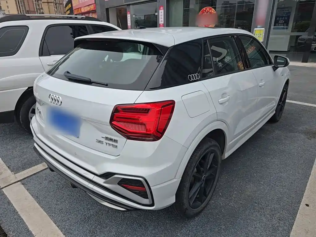 Audi Q2 L 35 TFSI Progressive Dynamic