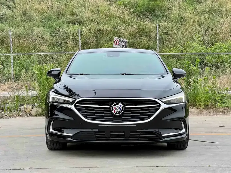 Buick LaCrosse 652 T Distinguished