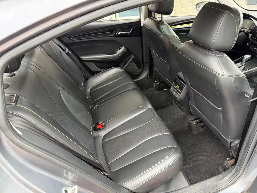 Roewe i5 Facelift 1.5 L CVT Diamond