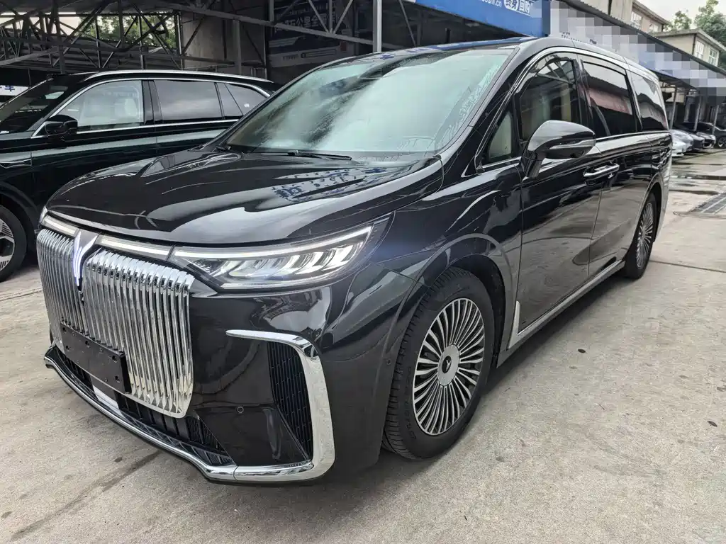 Voyah Dreamer PHEV 4 WD Flagship Kunpeng