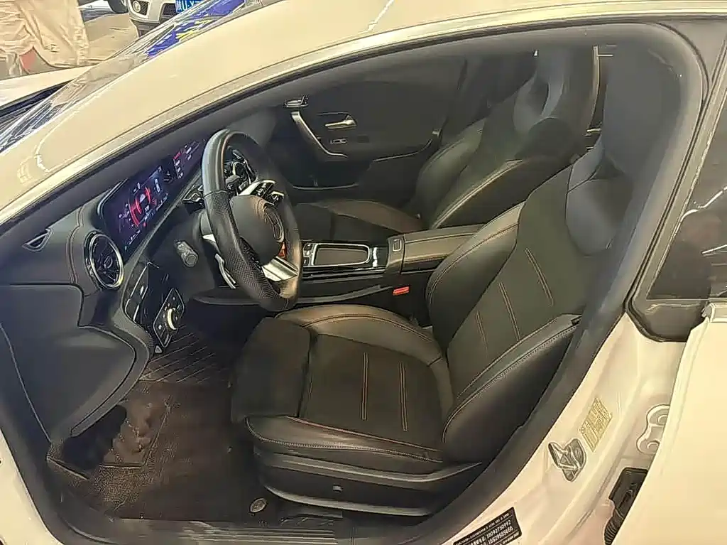 Mercedes-Benz CLA (Import) CLA 200