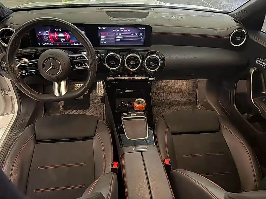 Mercedes-Benz CLA (Import) CLA 200