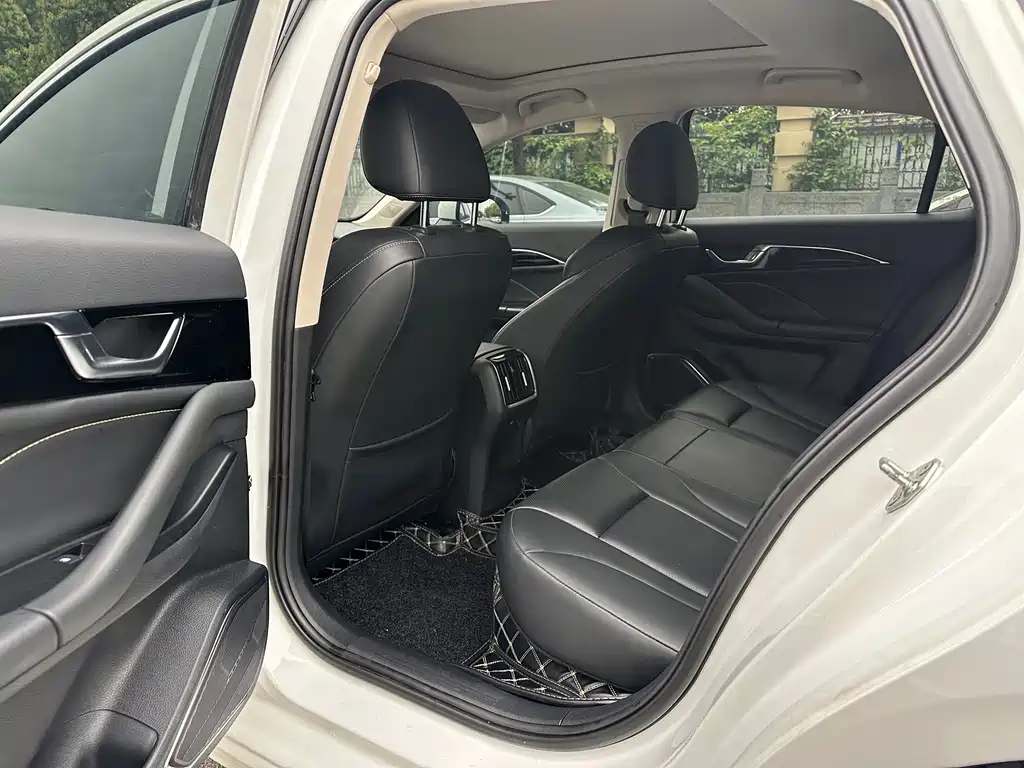 Besturn B70 1.5 T Auto 15 th Anniversary Classic