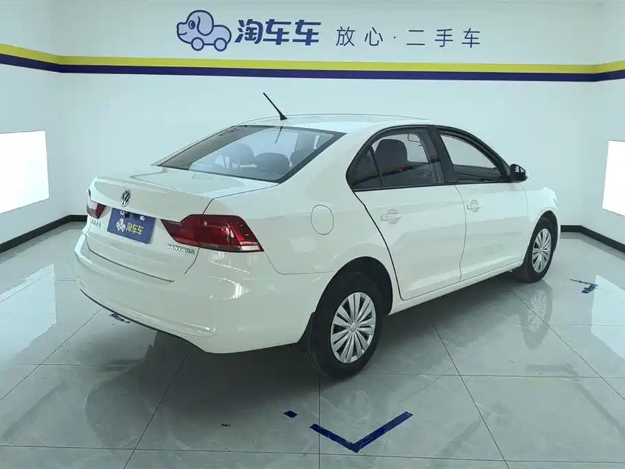 Santana 1.5 L Auto Style