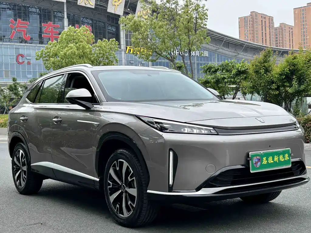 Roewe D5 X DMH 荣威D5 X DMH 2024款 135旗舰版