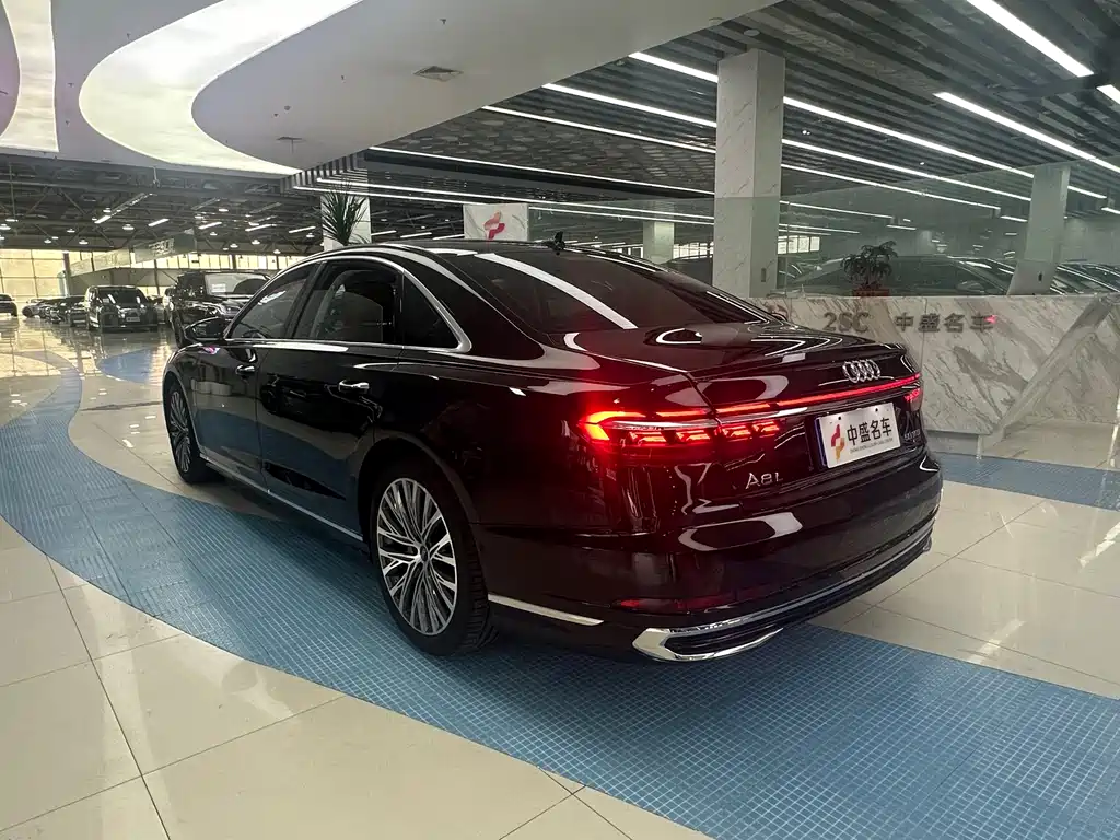 Audi A8 A8 L 50 TFSI quattro Select