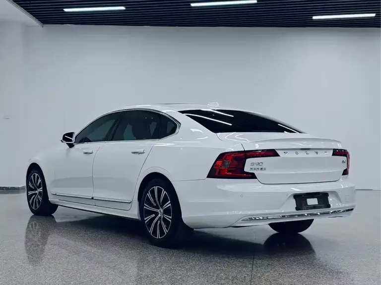 Volvo S90 B5 Smart Vision Luxury
