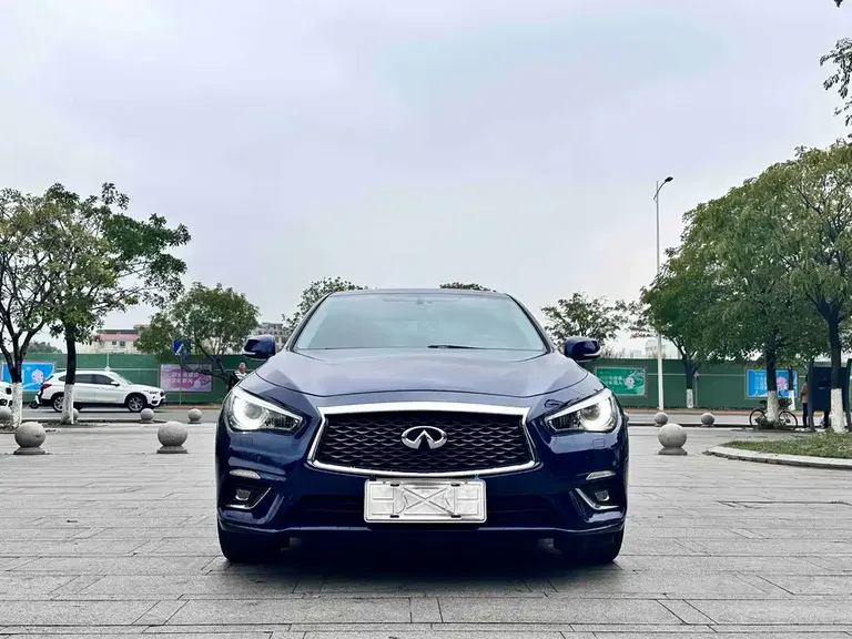 Infiniti Q50 L 2.0 T Progressive Enjoyment CN-VI