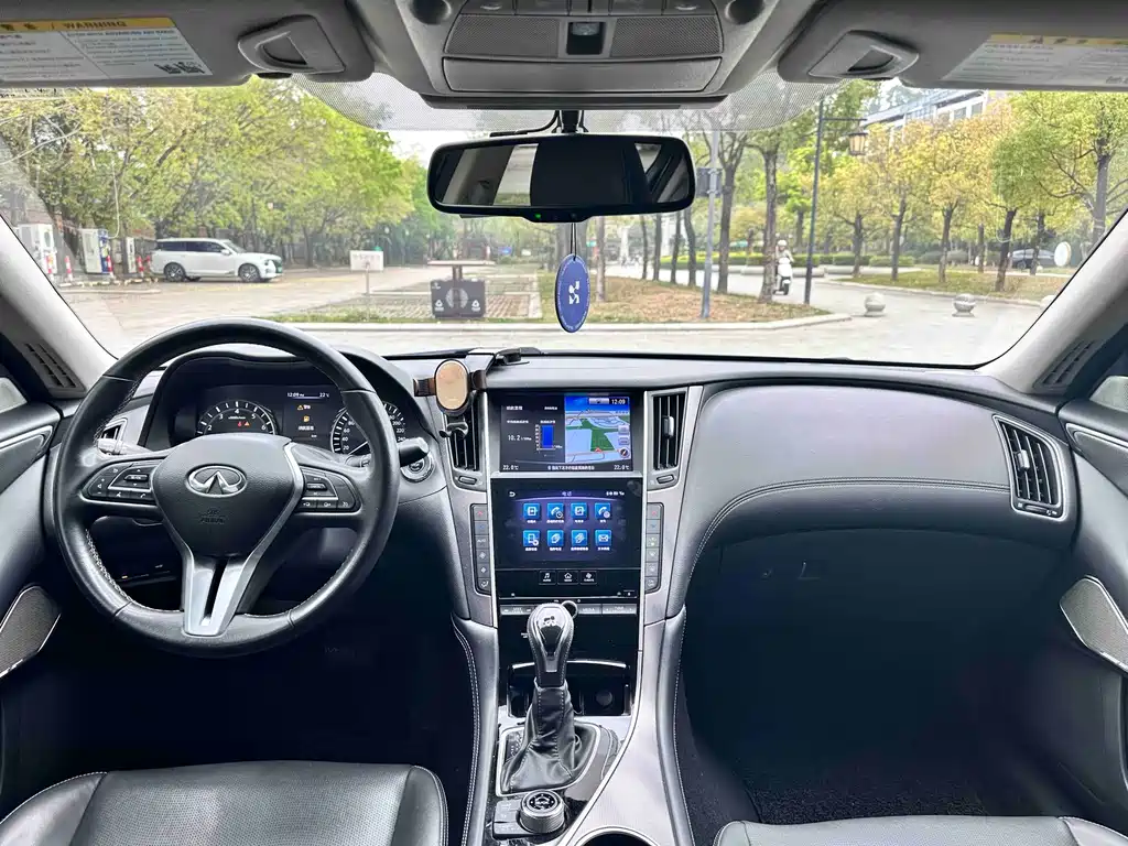 Infiniti Q50 L 2.0 T Progressive Enjoyment CN-VI