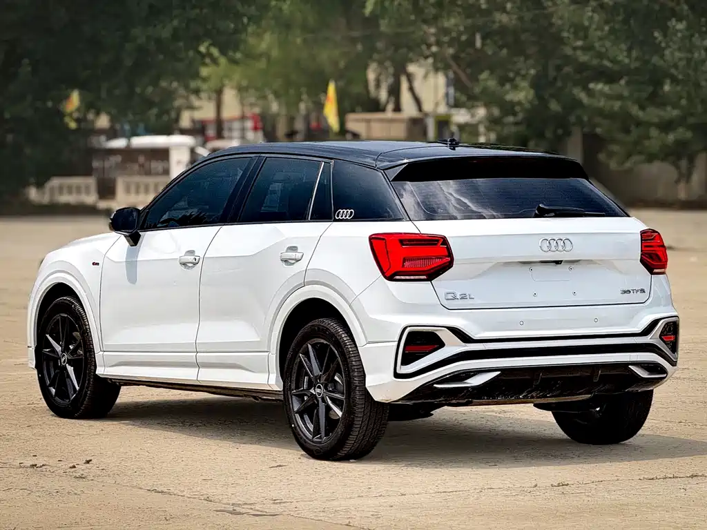 Audi Q2 L 35 TFSI Progressive Dynamic