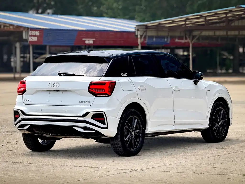 Audi Q2 L 35 TFSI Progressive Dynamic