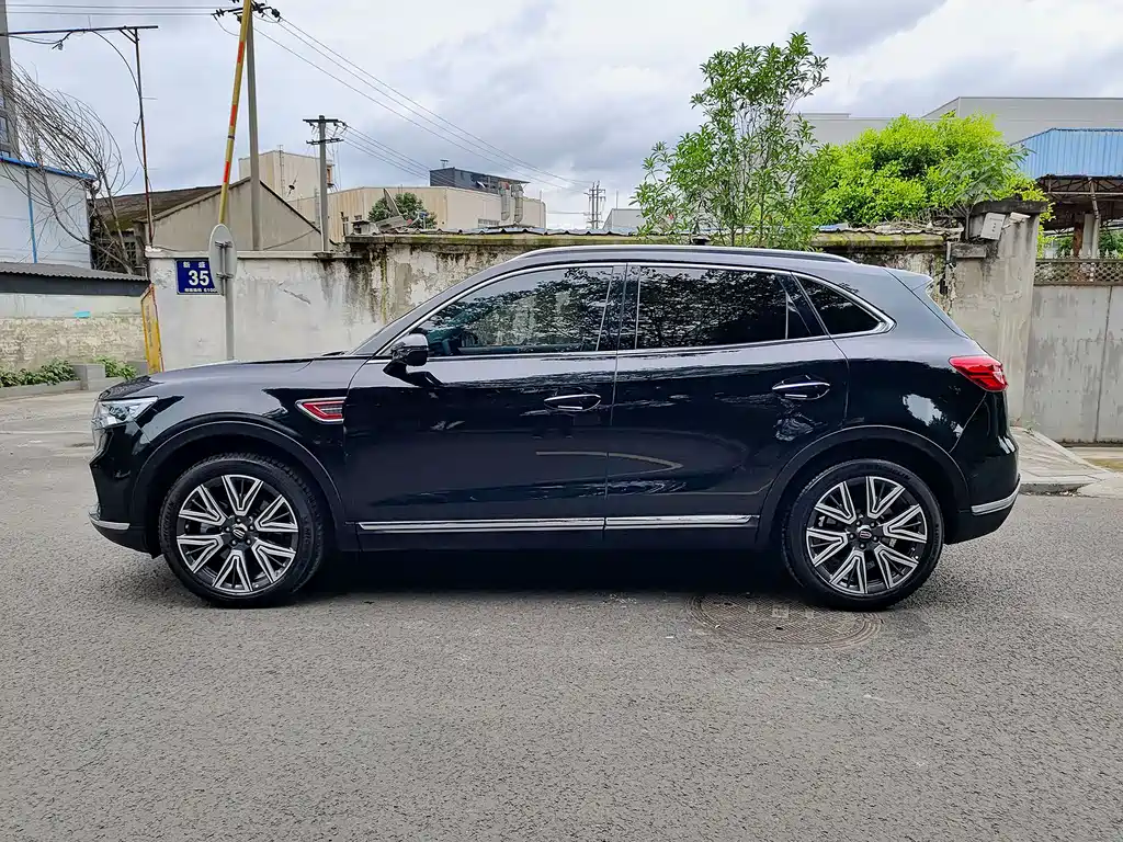Hongqi HS5 Facelift 2.0 T Connected Flagship Enjoyment 4 WD