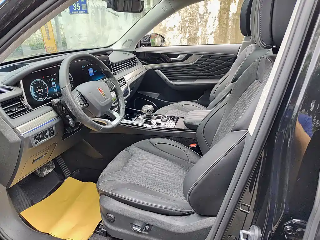 Hongqi HS5 Facelift 2.0 T Connected Flagship Enjoyment 4 WD