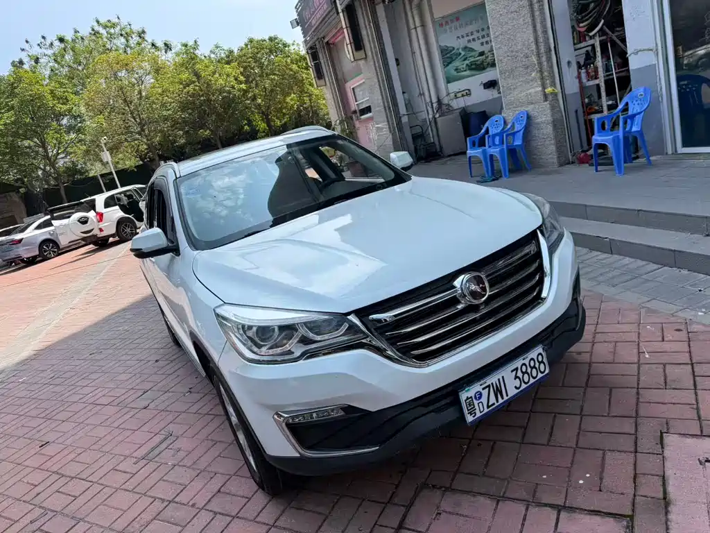 Hanteng X7 X7 S 1.5 T Auto Premium