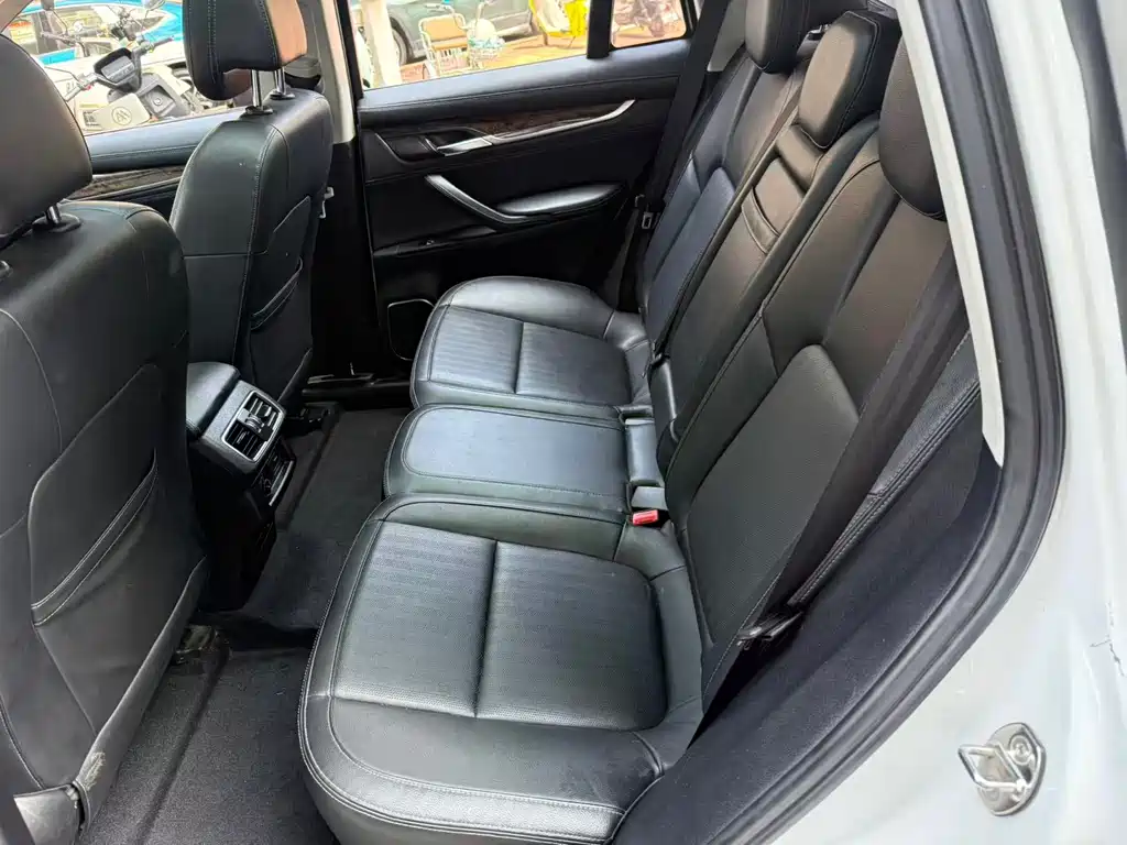 Hanteng X7 X7 S 1.5 T Auto Premium