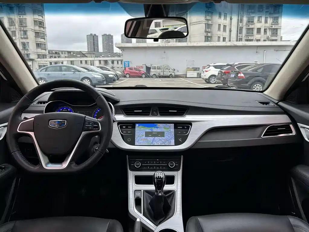 Vision Upgraded 1.5 L Manual Luxury CN-V