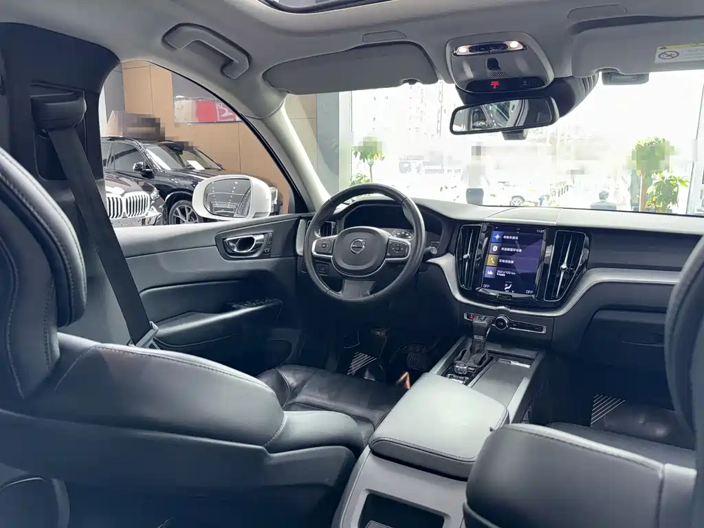 Volvo XC60 T5 4 WD Smart Ease Luxury