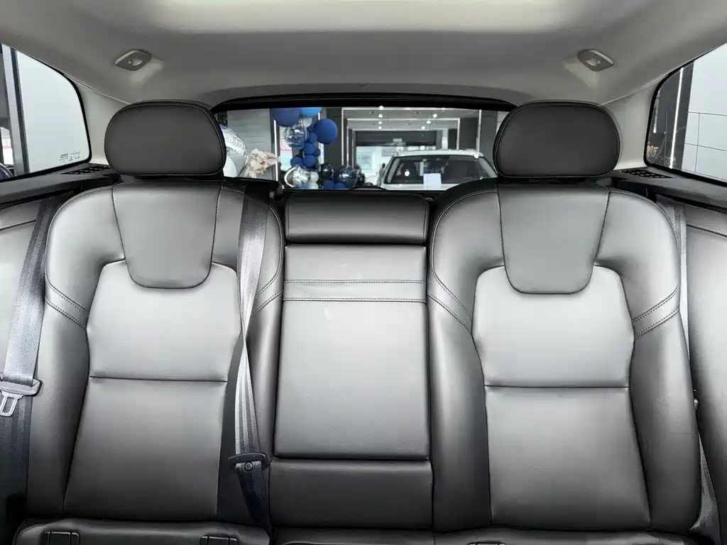 Volvo XC60 T5 4 WD Smart Ease Luxury