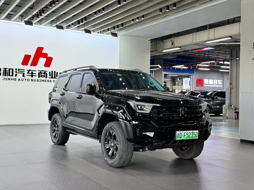 Tank 400 NEV Hi4-T Offroad