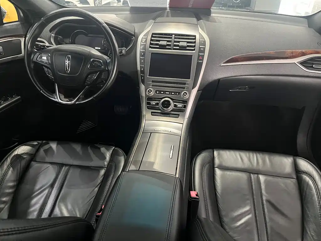 Lincoln MKZ 2.0 T Premium